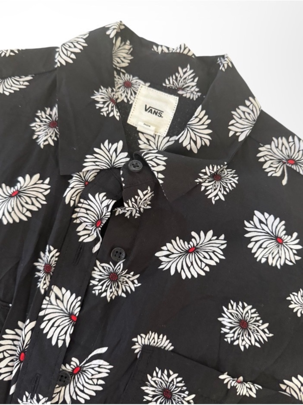Vans Floral Pattern Button Up Top - Picture 6 of 7
